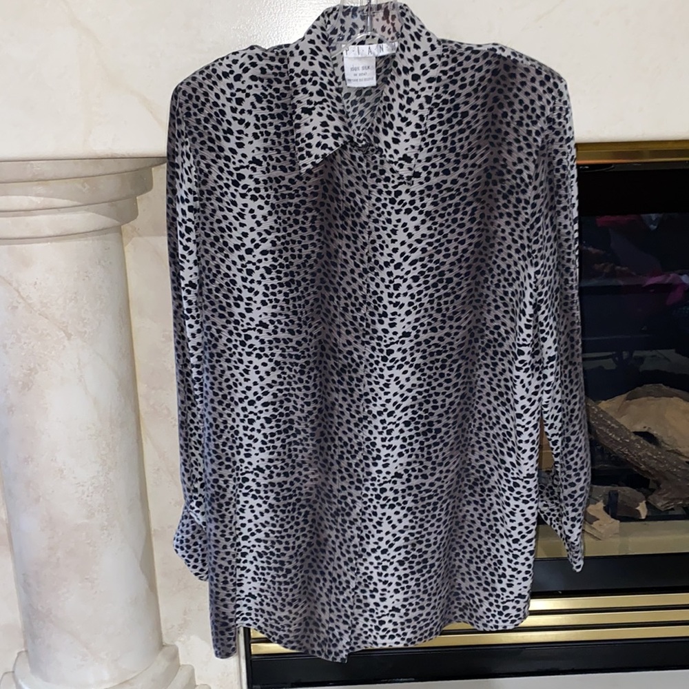 Piano 100% Silk Designer Classic Animal Print Button Up Blouse Medium